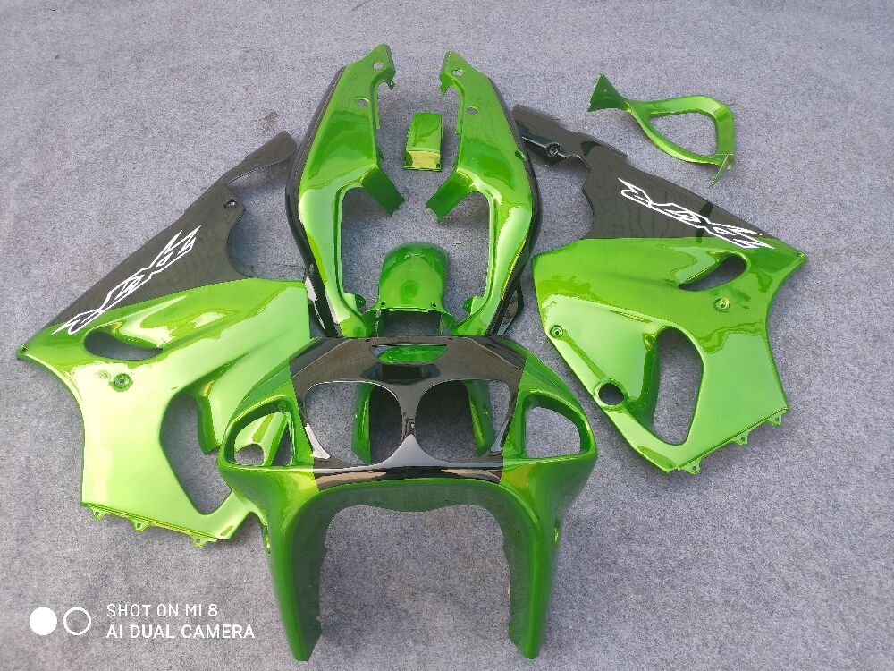 Fairings Plastics Kit For Kawasaki ZX-7R(1996-2003) FM-8079